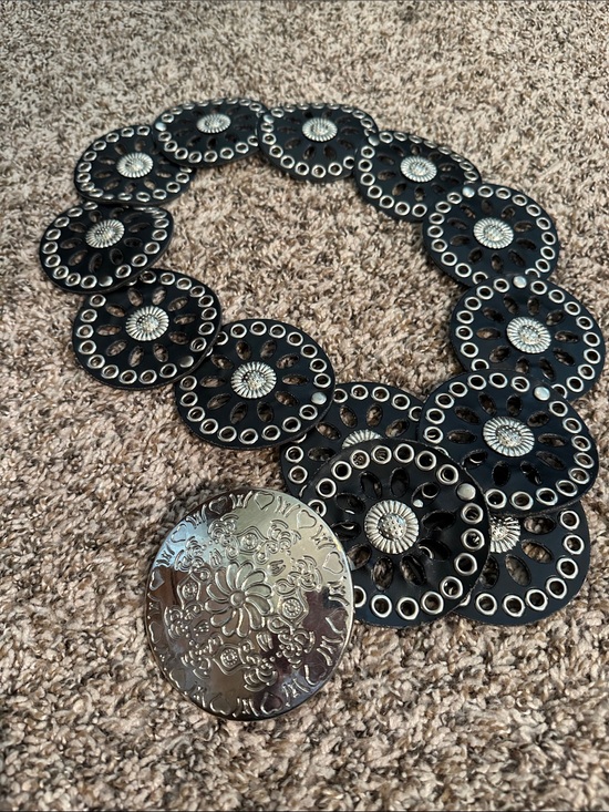 Accessories - Black Floral Concho Waist Belt with Silver Medallions